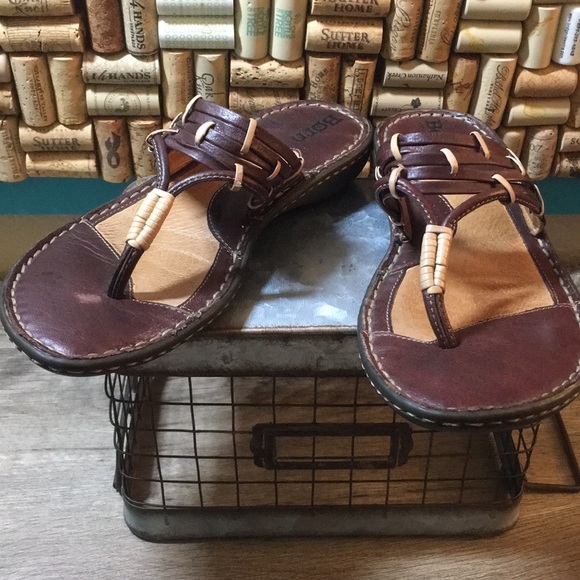Born Shoes - ☀️Born Brown Leather Sandals in size 6 handcrafted